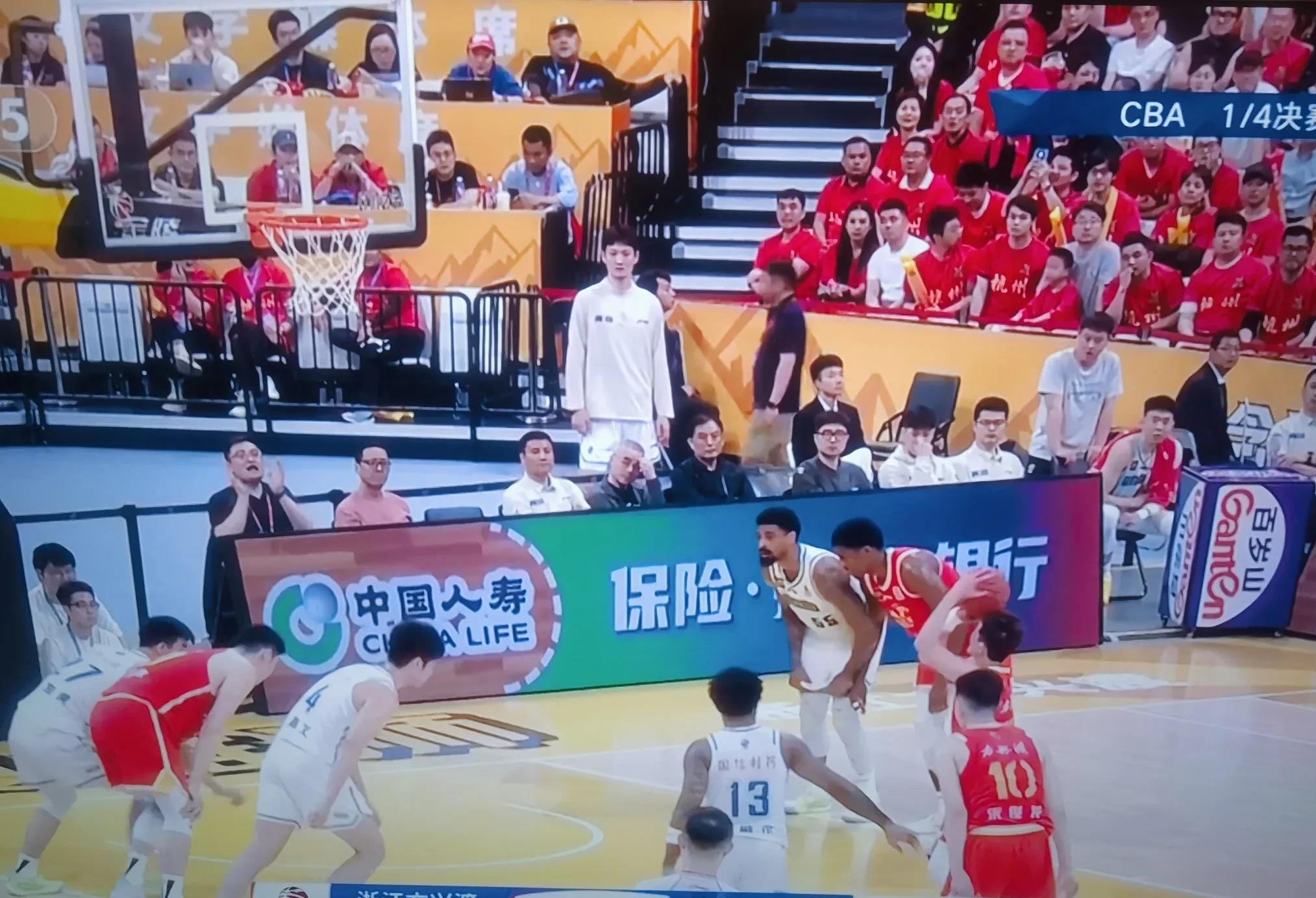 九游-CBA季后赛倒计时，西汉姆赛后队长鼓劲，细节引发关注，媒体盛赞，细节决定成败的简单介绍-九游